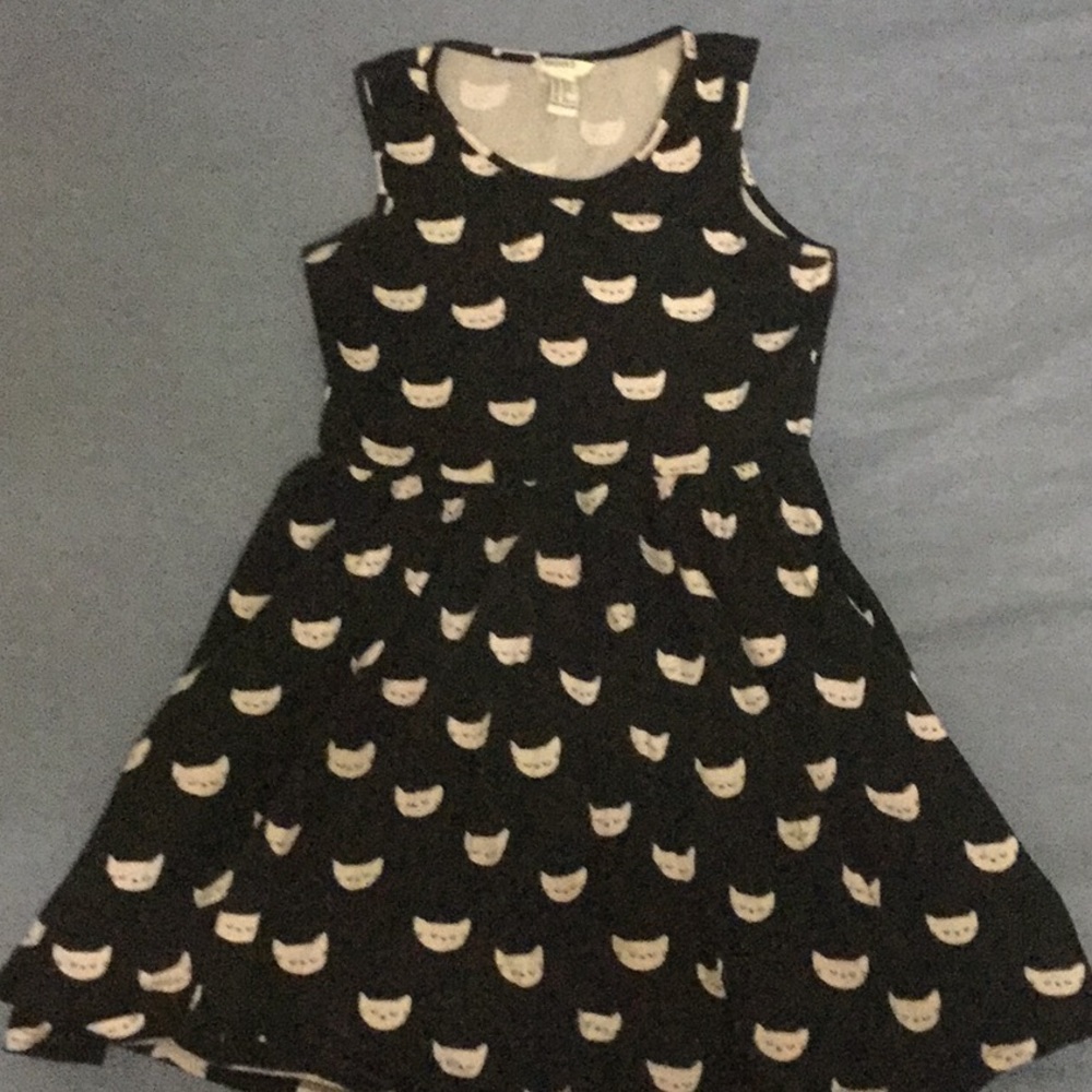Forever 21 black and light pink dress with cat